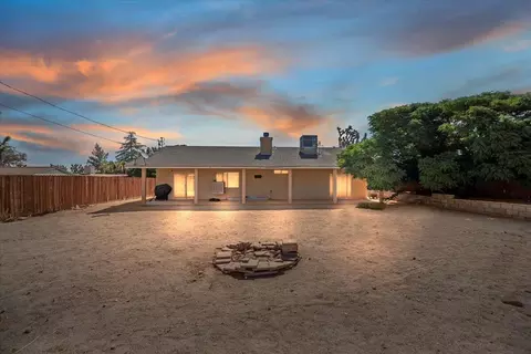 Exterior - 7562 Inca Trl, Yucca Valley, CA 92284 photo 2 of 5