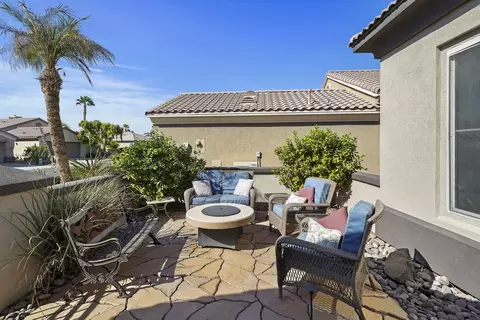 Exterior - 43682 Old Troon Ct, Indio, CA 92201 photo 4 of 15
