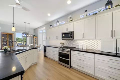 Kitchen - 43682 Old Troon Ct, Indio, CA 92201 photo 2 of 4