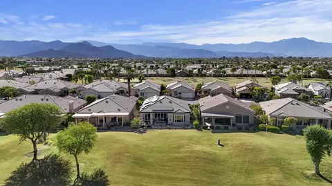 View/Area - 43682 Old Troon Ct, Indio, CA 92201 photo 3 of 4