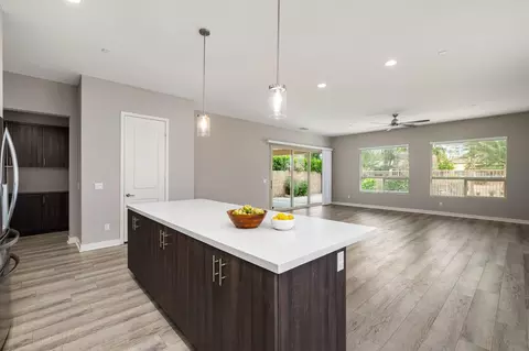 Living - 80046 Canyon Club Ct, Indio, CA 92201 photo 2 of 12