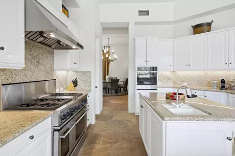 Kitchen - 79995 Double Eagle Way, La Quinta, CA 92253 photo 4 of 5