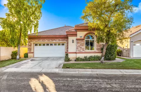 48423 Hepburn Dr, Indio, CA 92201