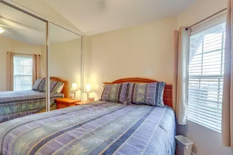 Bedroom - 45100 Coldbrook Ln, La Quinta, CA 92253 photo 4 of 8