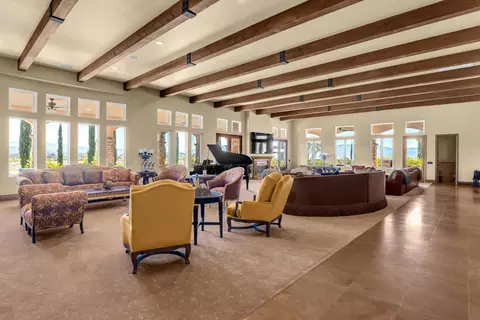 Living - 39375 San Ignacio Rd, Hemet, CA 92544 photo 5 of 18