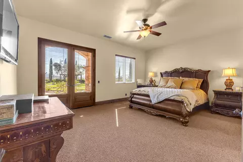 Bedroom - 39375 San Ignacio Rd, Hemet, CA 92544 photo 8 of 11