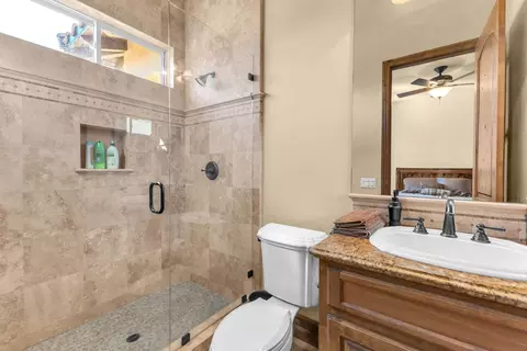 Bath - 39375 San Ignacio Rd, Hemet, CA 92544 photo 8 of 8