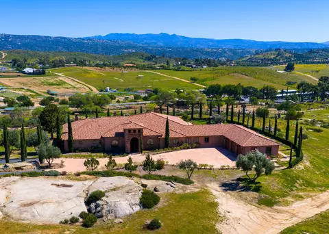 39375 San Ignacio Rd, Hemet, CA 92544