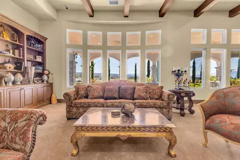 Living - 39375 San Ignacio Rd, Hemet, CA 92544 photo 2 of 18