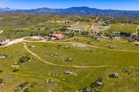 View/Area - 39375 San Ignacio Rd, Hemet, CA 92544 photo 6 of 13
