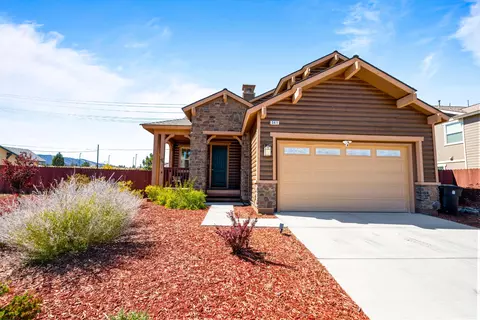 341 Maple Ridge Dr, Big Bear City, CA 92314