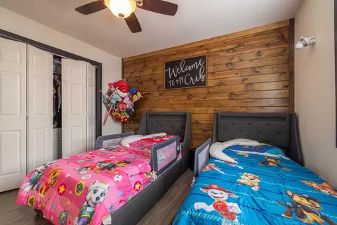 Bedroom - 813 Elysian Blvd, Big Bear City, CA 92314 photo 5 of 6