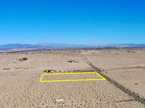 68878 Valle Vista Rd, Twentynine Palms, CA 92277
