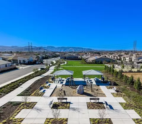 View/Area - 1514 Overpark Ln, Beaumont, CA 92223 photo 17 of 29