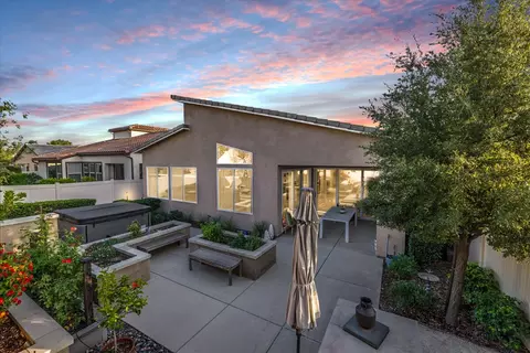 Exterior - 1514 Overpark Ln, Beaumont, CA 92223 photo 7 of 12