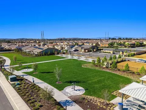 View/Area - 1514 Overpark Ln, Beaumont, CA 92223 photo 16 of 29