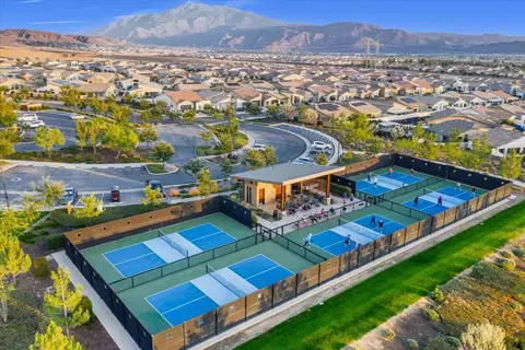 View/Area - 1514 Overpark Ln, Beaumont, CA 92223 photo 18 of 29