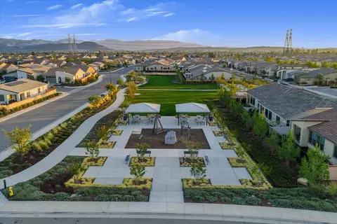 View/Area - 1514 Overpark Ln, Beaumont, CA 92223 photo 14 of 29