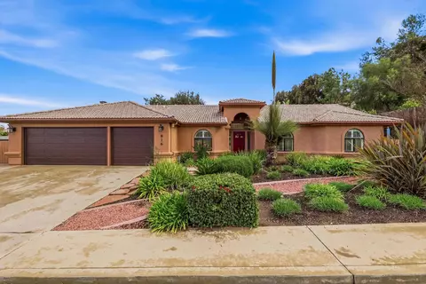 816 Birch Ave, Escondido, CA 92027