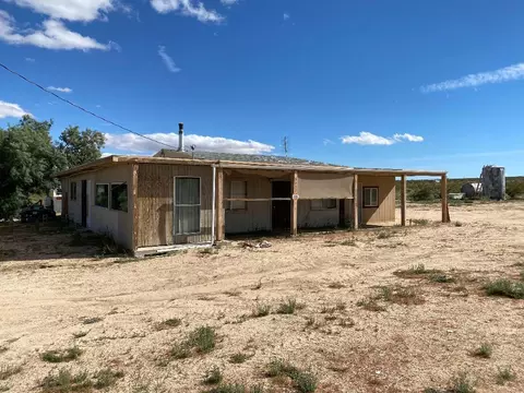 5633 Maloof Ln, Johnson Valley, CA 92285