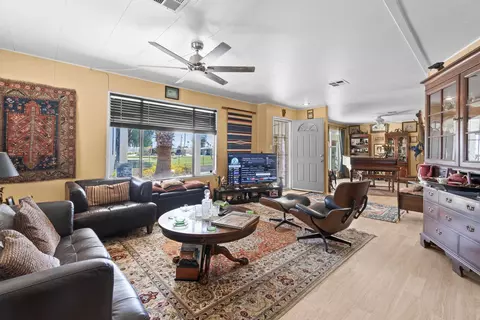 33490 Carlsbad Cir, Thousand Palms, CA 92276