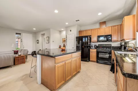 Kitchen - 47496 Manteca Ct, Indio, CA 92201 photo 3 of 3