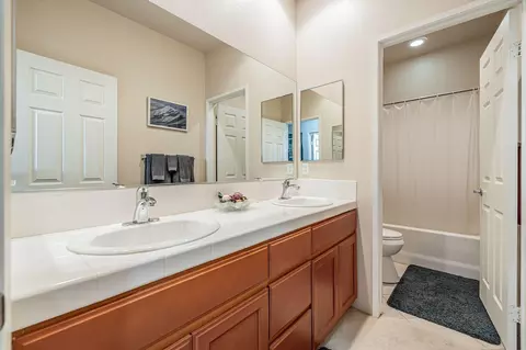 Bath - 47496 Manteca Ct, Indio, CA 92201 photo 3 of 3