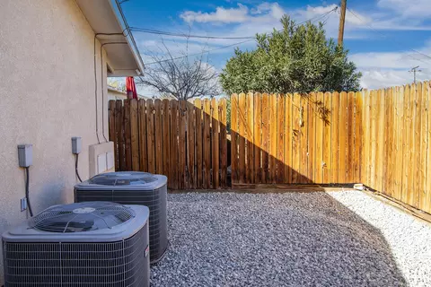 Exterior - 61786 Desert Air Rd, Joshua Tree, CA 92252 photo 7 of 8