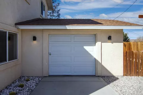 Exterior - 61786 Desert Air Rd, Joshua Tree, CA 92252 photo 5 of 8