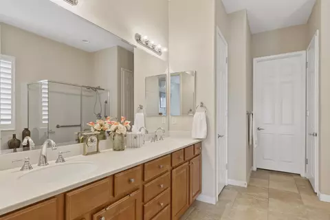 Bath - 81138 Avenida Lorena, Indio, CA 92203 photo 1 of 4