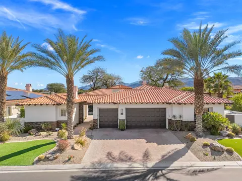 282 Loch Lomond Rd, Rancho Mirage, CA 92270