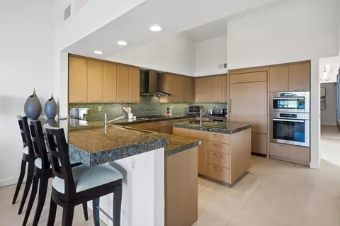 Kitchen - 55650 Oaktree, La Quinta, CA 92253 photo 2 of 3