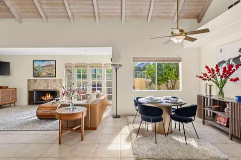 2917 Cervantes Ct, Palm Springs, CA 92264