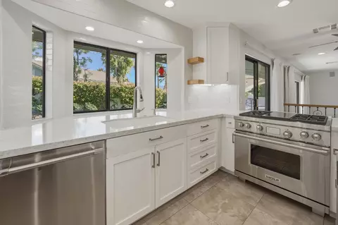 Kitchen - 79840 Bermuda Dunes Dr, Indio, CA 92203 photo 4 of 5
