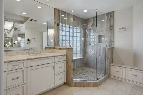 Bath - 79840 Bermuda Dunes Dr, Indio, CA 92203 photo 5 of 5