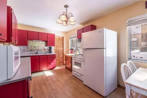 Kitchen - 265 Cedar Ln, Sugarloaf, CA 92386 photo 1 of 4