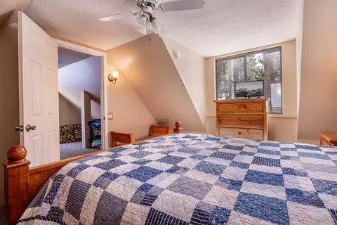 Bedroom - 265 Cedar Ln, Sugarloaf, CA 92386 photo 5 of 5