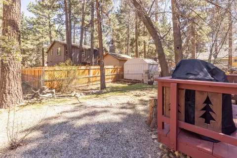 Exterior - 265 Cedar Ln, Sugarloaf, CA 92386 photo 10 of 11