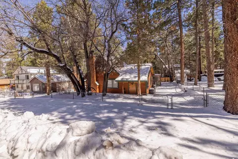 Exterior - 265 Cedar Ln, Sugarloaf, CA 92386 photo 1 of 11
