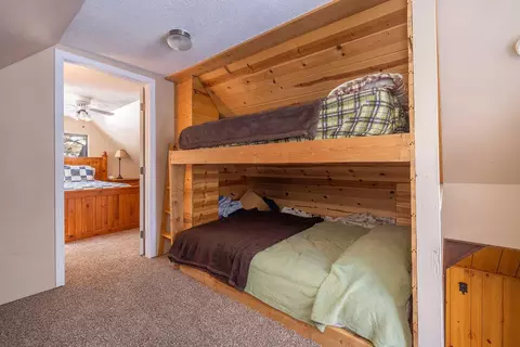 Bedroom - 265 Cedar Ln, Sugarloaf, CA 92386 photo 1 of 5