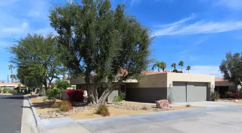 3092 Sunflower Cir E, Palm Springs, CA 92262