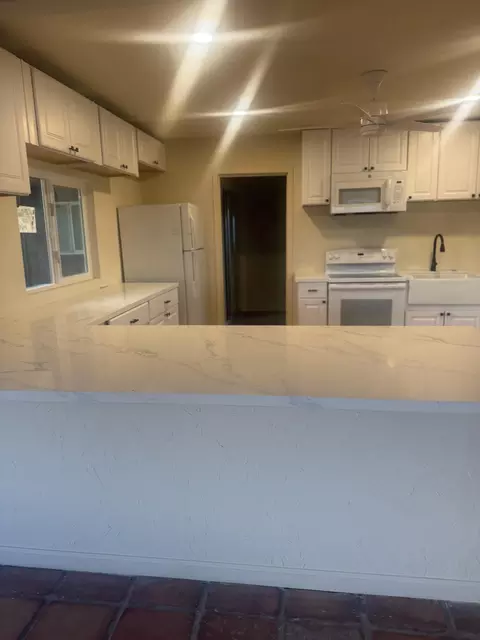 Kitchen - 49075 Matzene Dr, Morongo Valley, CA 92256 photo 1 of 4