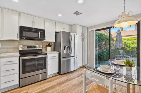 76205 Impatiens Cir, Palm Desert, CA 92211