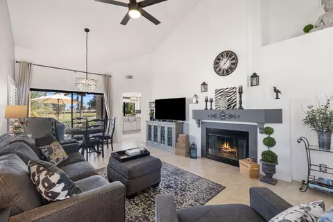 41700 Kansas St, Palm Desert, CA 92211