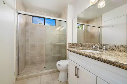 Bath - 54914 Oaktree, La Quinta, CA 92253 photo 3 of 3