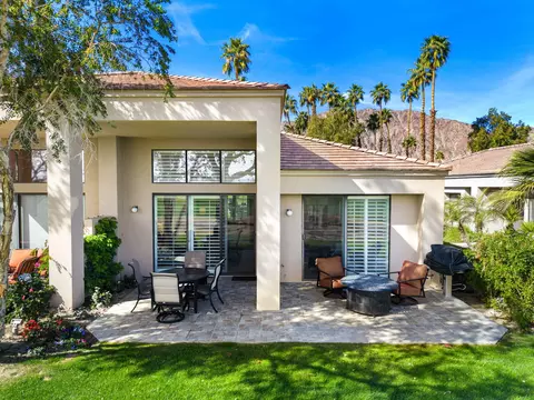 Exterior - 54914 Oaktree, La Quinta, CA 92253 photo 7 of 8