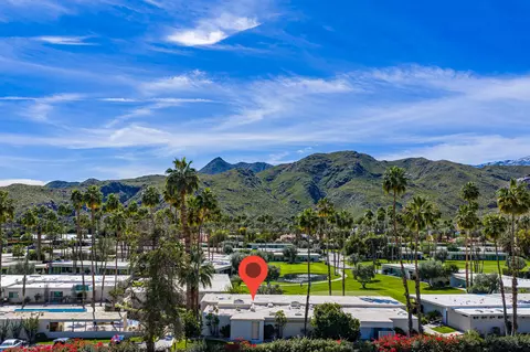 199 Desert Lakes Dr, Palm Springs, CA 92264