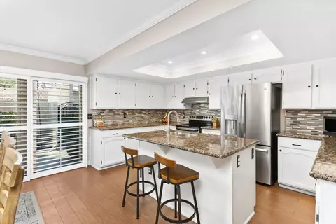 7057 Poco Senda, Riverside, CA 92504