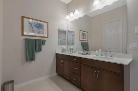 Bath - 85648 Molvena Dr, Indio, CA 92203 photo 2 of 5