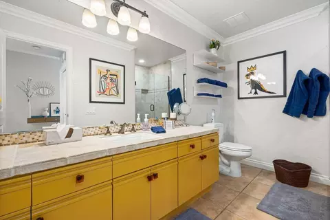 Bath - 80381 Oak Tree, La Quinta, CA 92253 photo 2 of 2
